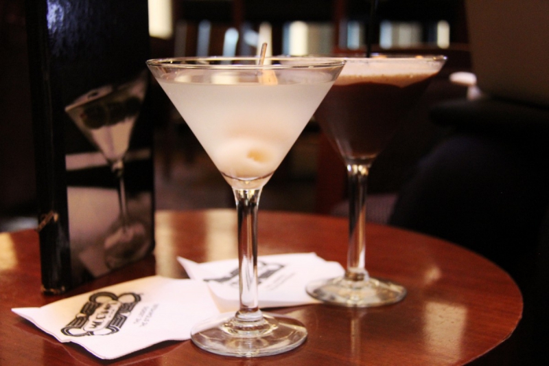 brasserie-PEONE-min_martini_bar_lychee_chocolate_alcohol_liquor_happy_hour_happy-910161